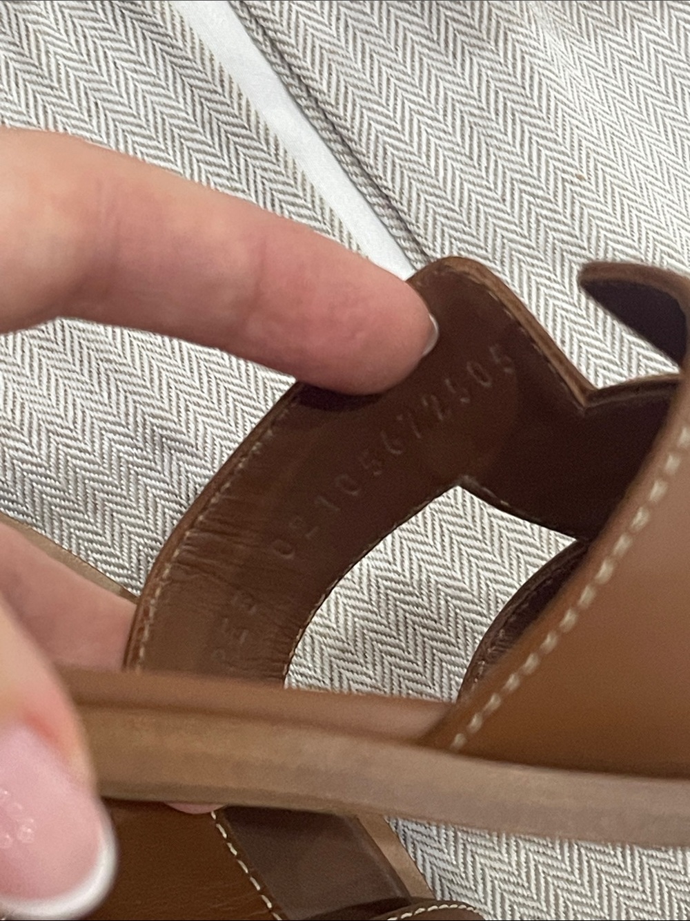 HERMES Oran Sandals- Brown - Picture 8 of 10